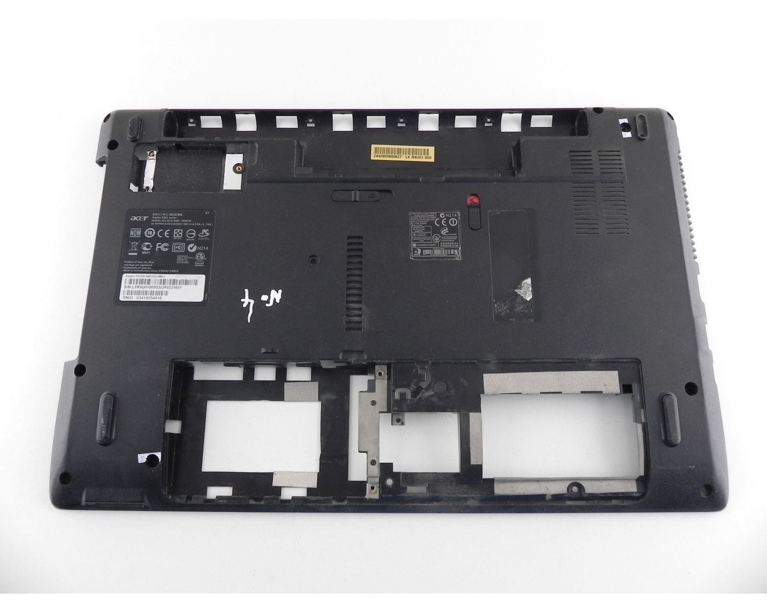 Acer Aspire 5551 5552 5251 5741 5742 15.6" нижняя часть корпуса AP0FO000700, б/у