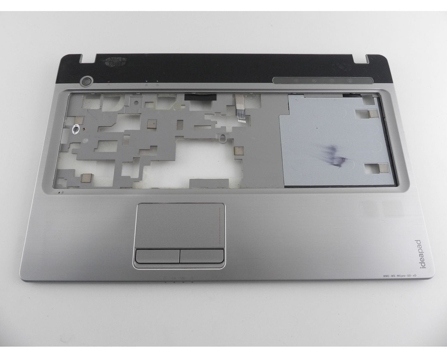 Lenovo IdeaPad Z565 15.6" Крышка Палмрест, Тачпад без клавиатуры Светлый AP0E4000400