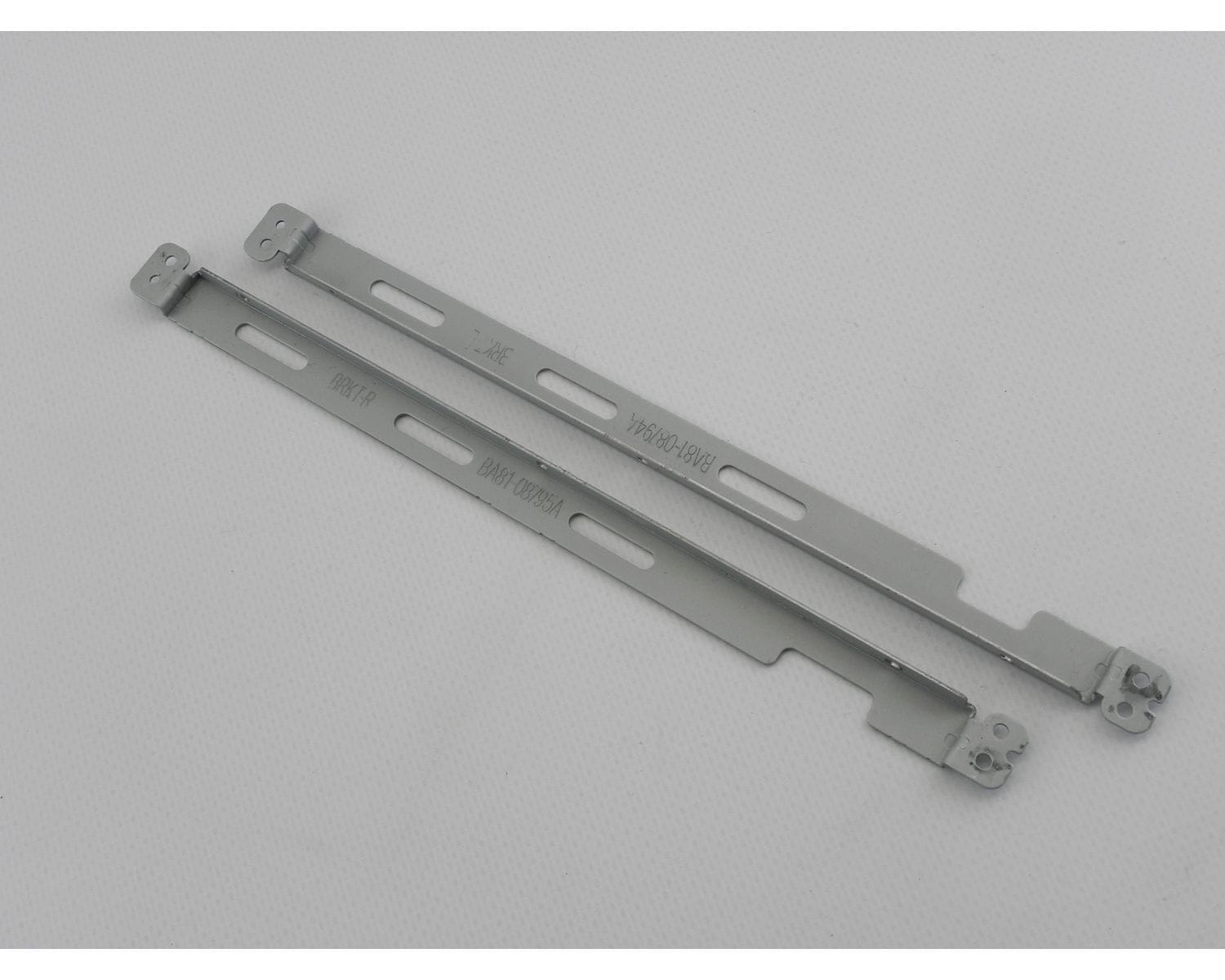Samsung RV408 14" Стойки матрицы пара (левая и правая) BA81-08795A BA81-08794A