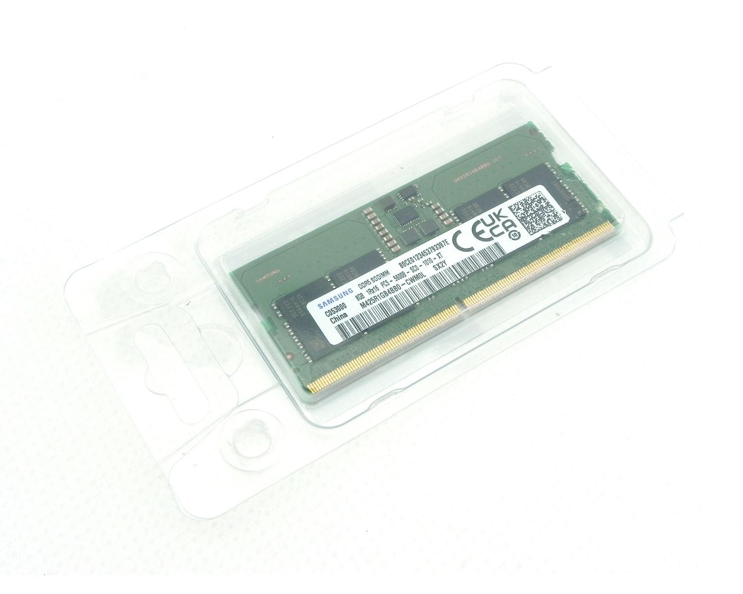 メモリSamsung DDR5 8GB 1Rx16 pc5 5600B ×2 Оперативная память Samsung SODIMM DDR5 8Gb 1Rx16 PC5-5600B-SC0