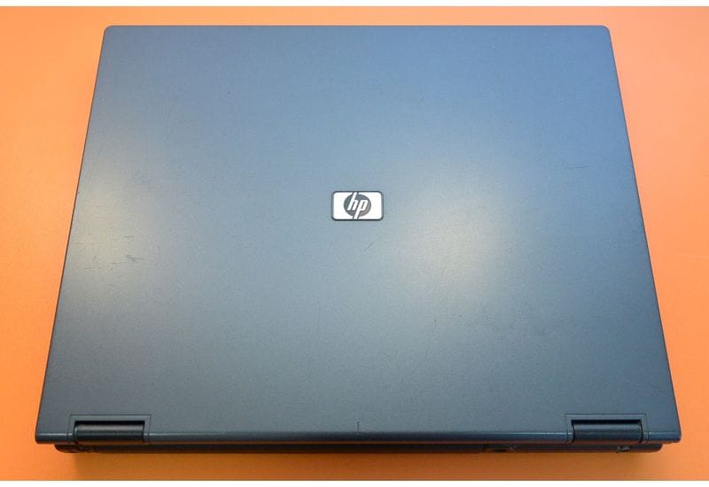 Ноутбук HP Compaq nx6310 15.4" EY588ES не рабочий без HDD