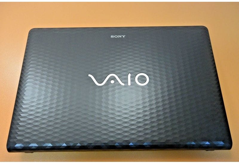 Sony VAIO PCG-71911V VPCEH1E1R крышка матрицы 3FHK1LHN000 EAHK1003010