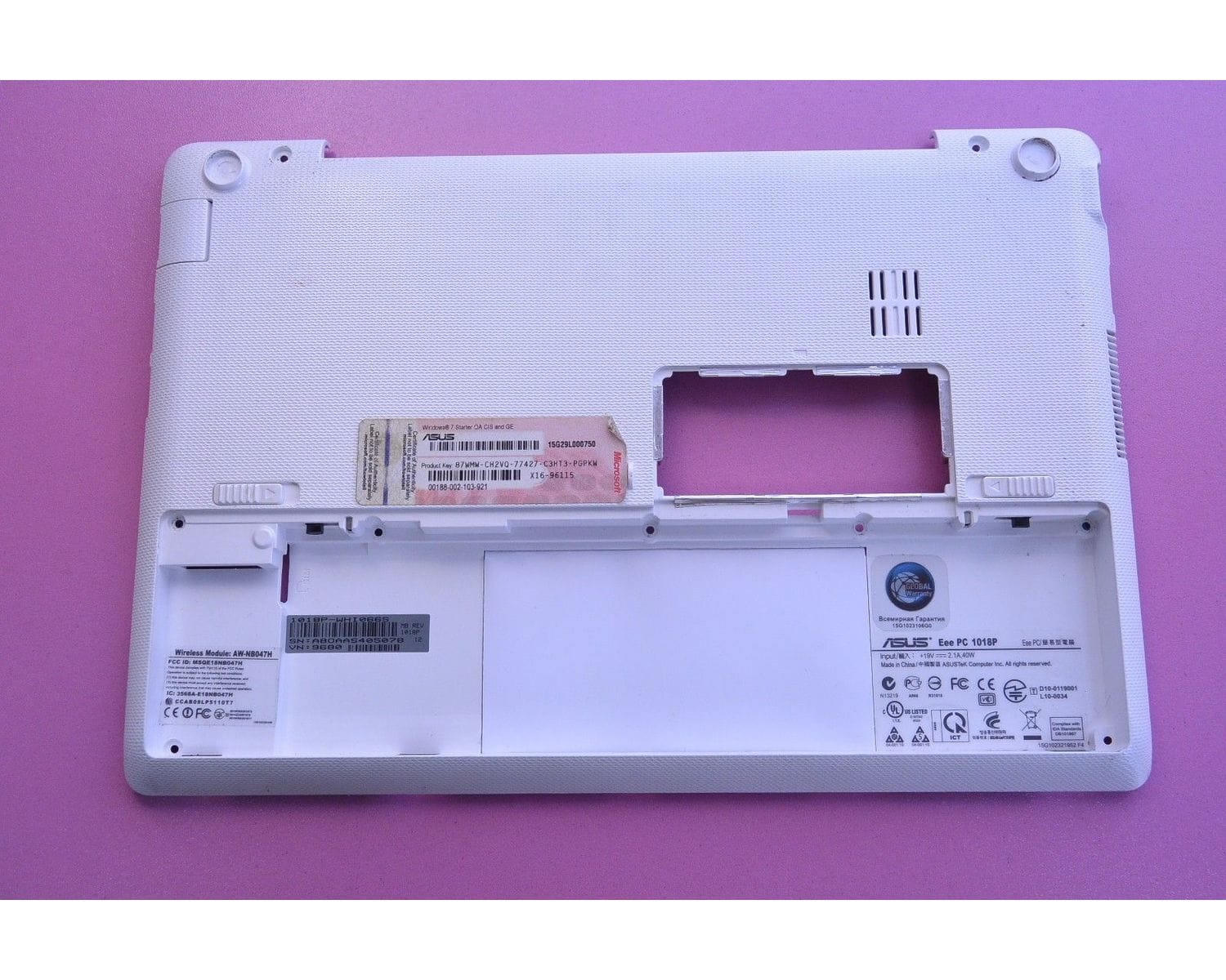 ASUS Eee PC 1018P 10.1" нижняя часть корпуса 13NA-28A0821