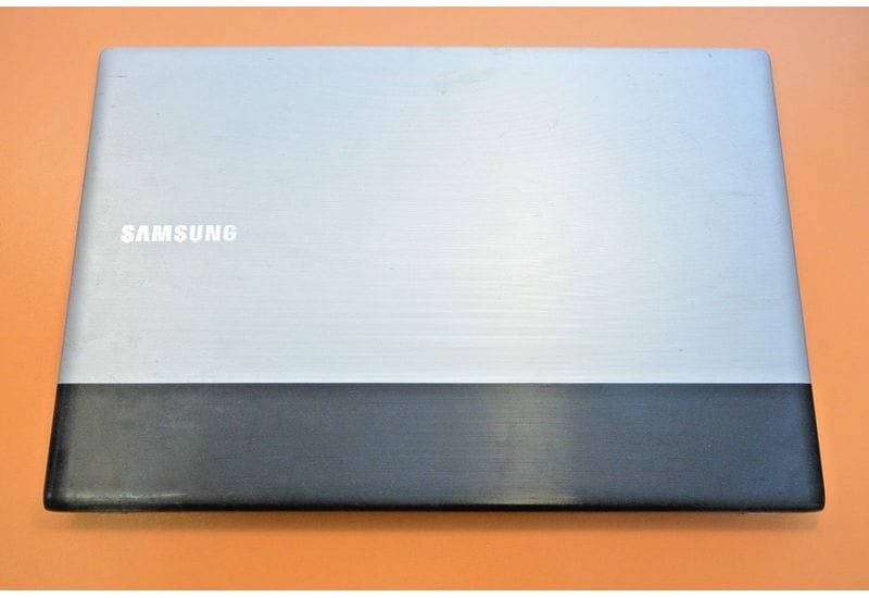 Samsung RV515 RV511 RV520 крышка матрицы BA75-02850A