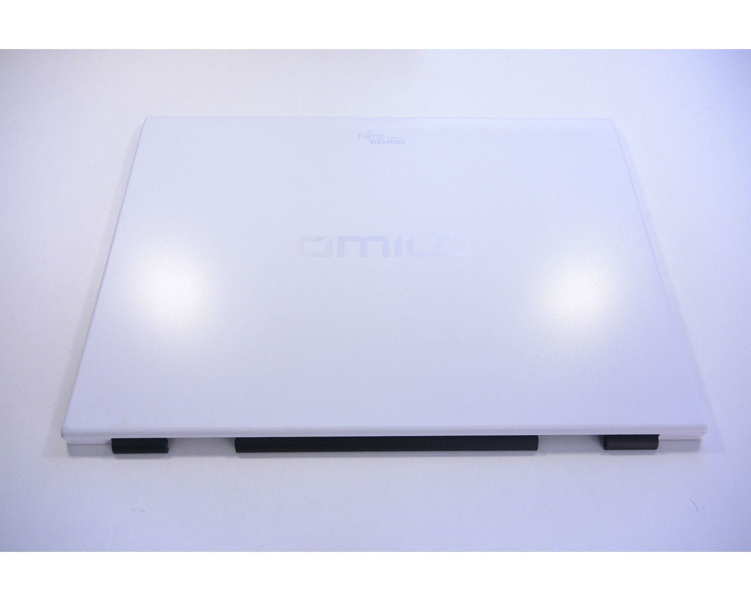 FUJITSU SIEMENS AMILO PI3540 LCD крышка матрицы 83GF50500-11