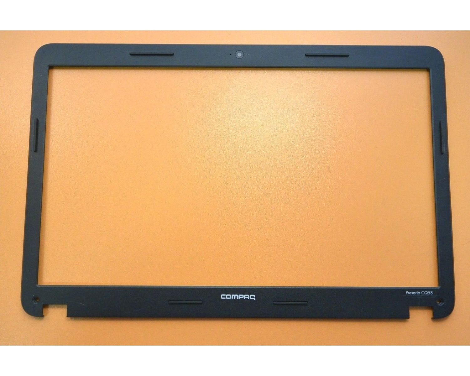 HP Compaq CQ58-126SR 15.6" рамка матрицы 686255-001