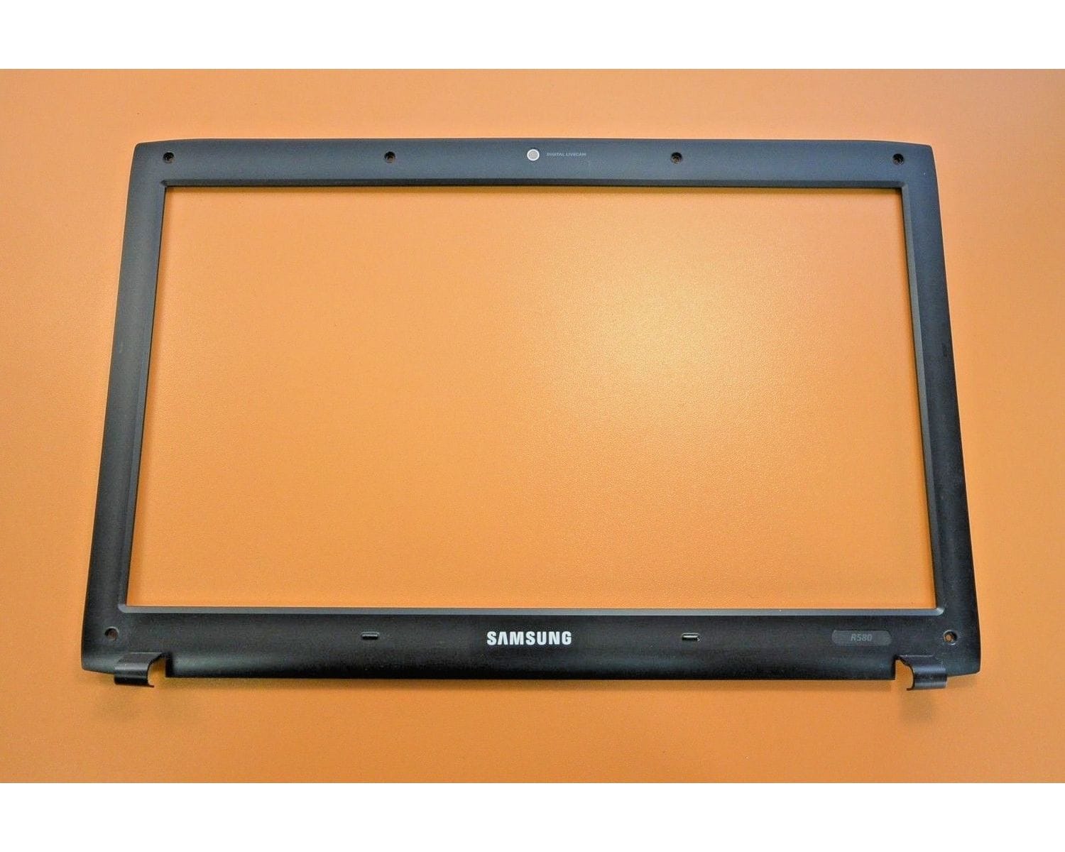 Samsung NP-R580 R580 рамка матрицы BA75-02454A