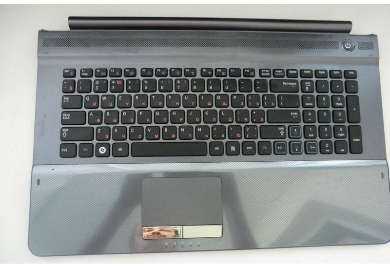 Samsung NP-RC710 Палмрест и Тачпад с клавиатурой BA75-02837C p/n 9Z.N6ASN.10