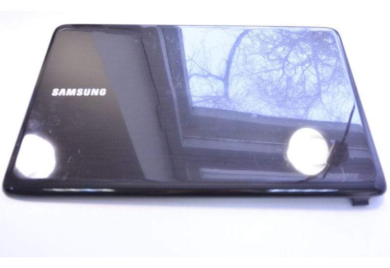 Samsung NP-R540 верхняя крышка корпуса BA75-02560A 