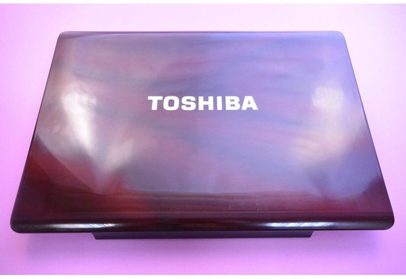 Toshiba Satellite X205-S7483 X205 X200 17" крышка матрицы