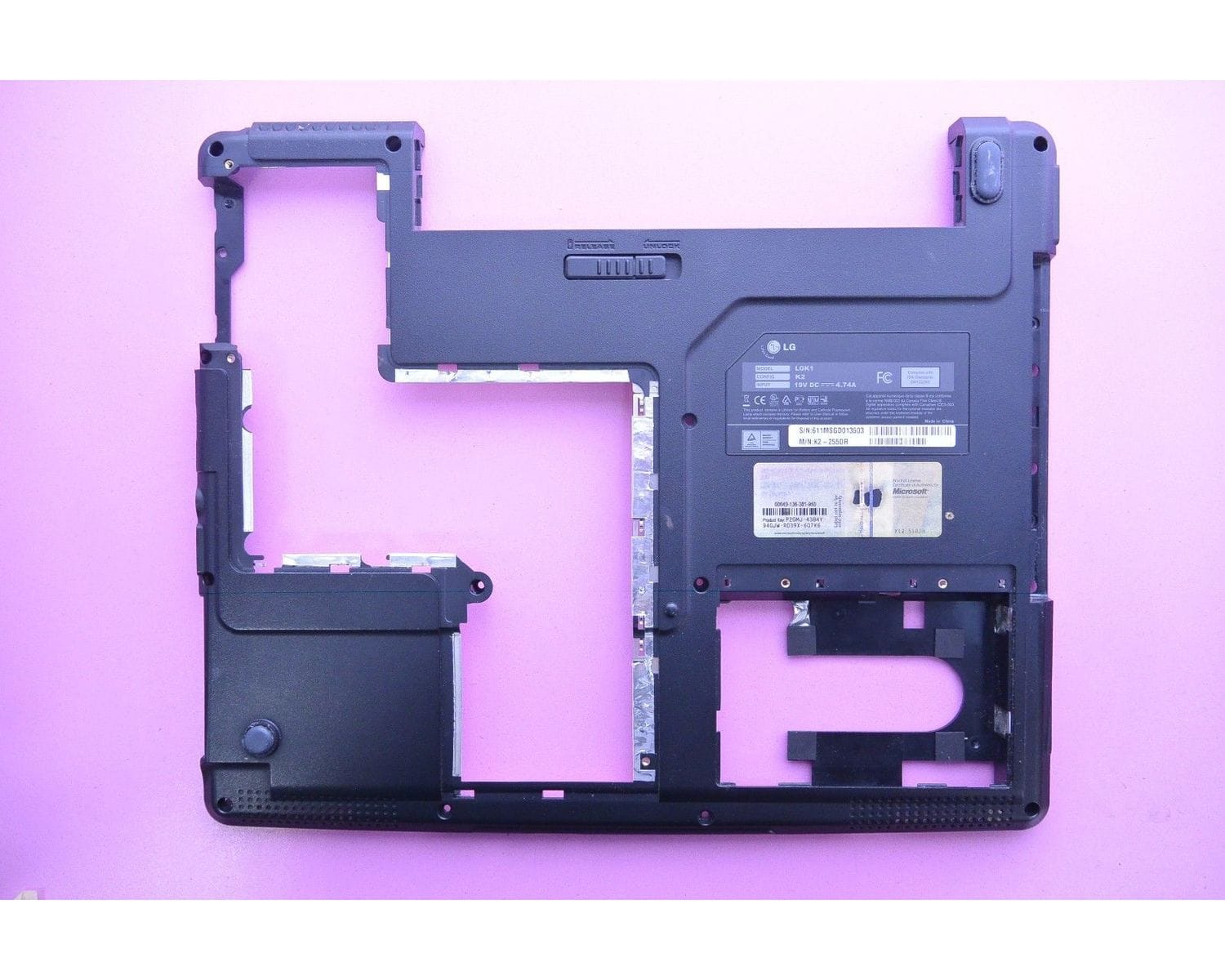 LG K2-255DR 15" нижняя часть корпуса