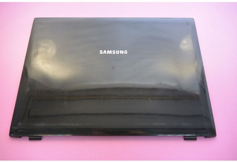 Samsung NP-R70 R70 15.4" крышка матрицы