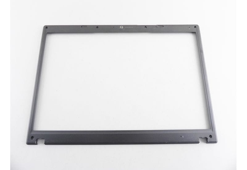 RoverBook Voyager V552 L LCD рамка матрицы 39TW7LB00003C