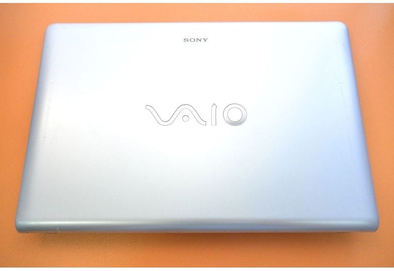 Sony Vaio VPC-EB верхняя крышка корпуса ноутбука 4-179-187