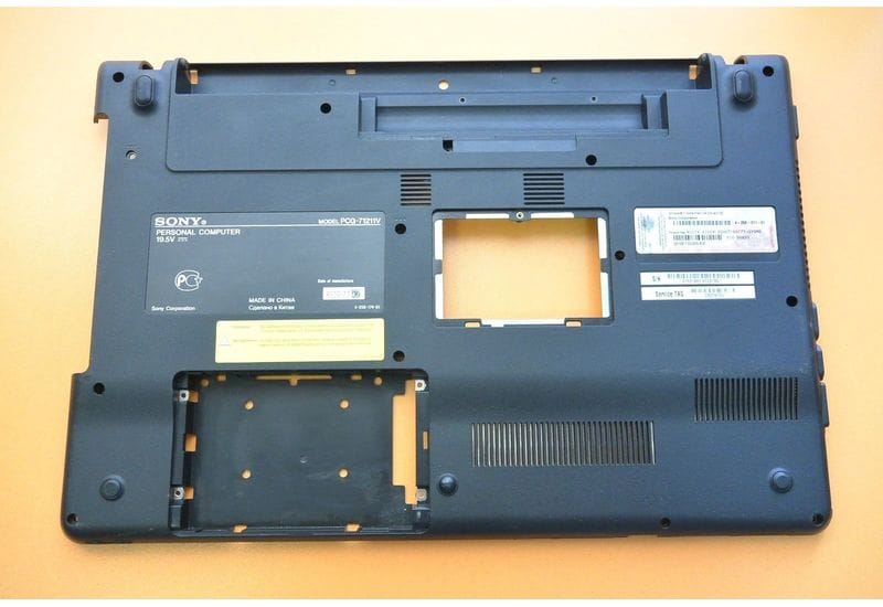 Sony Vaio VPC-EB Поддон, нижняя часть, дно ноутбука 4-179-260-01