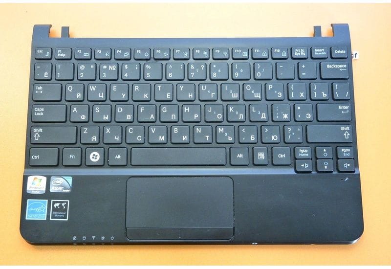 Samsung NC110 NC110P Palmrest и Russian Keyboard w/ Touchpad BA75-03319C