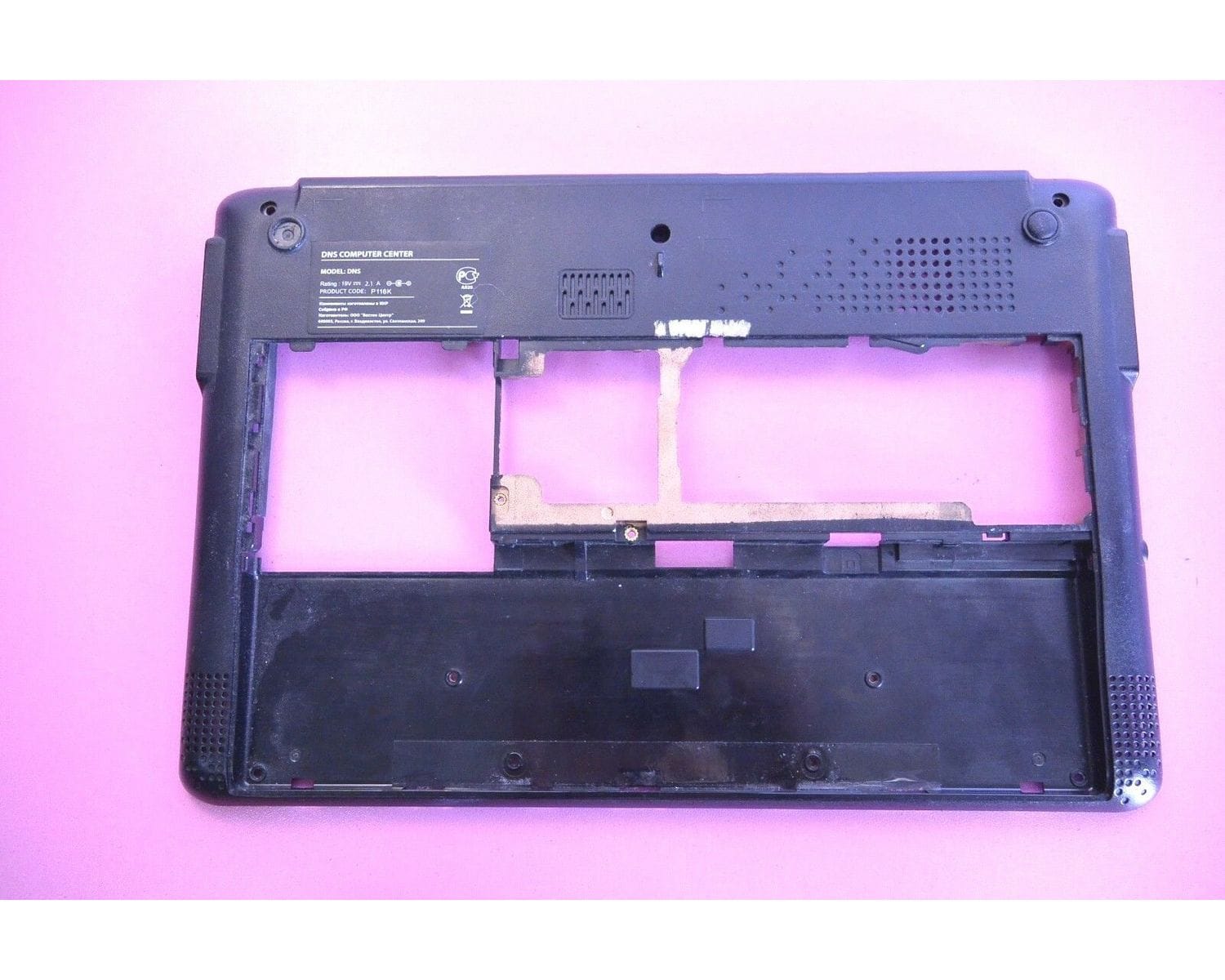DNS P116K 11.6'' оригинал Поддон, нижняя часть ноутбука